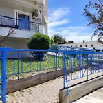 Bright Spacious Near Pelion & Sports Facility Lägenhet