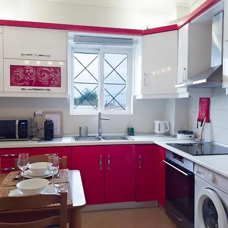 Bright Spacious Near Pelion & Sports Facility شقة *