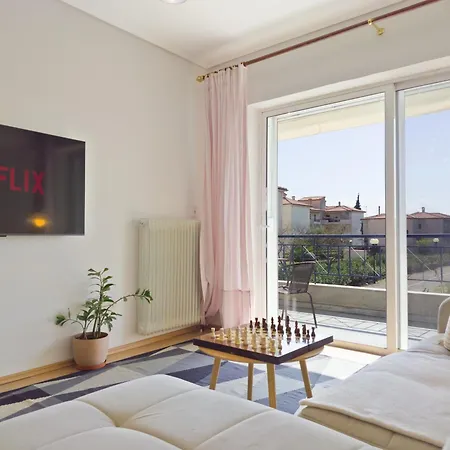 Bright Spacious Near Pelion & Sports Facility شقة *